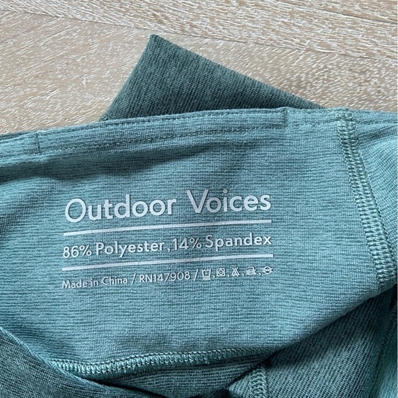 2 PAIR Lot Outdoor Voices 7/8 Dipped Leggings Small Gray Blue & Green Activewear - Picture 4 of 12